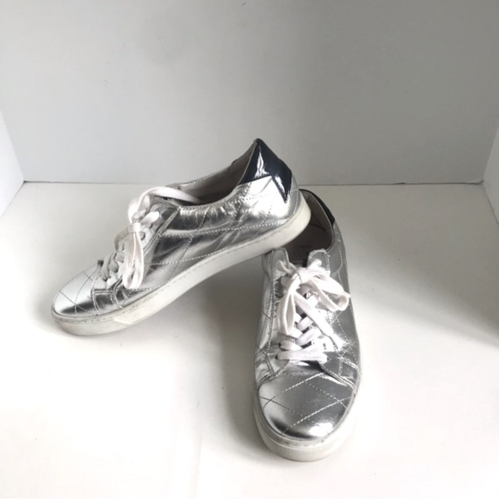 Steve Madden Quilted Metallic Sneakers Shoes. Size 9 - Picture 2 of 14